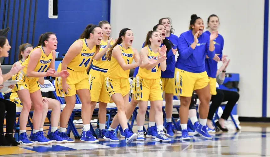 Women's Basketball Team Cheering