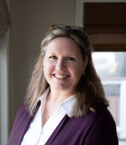 Maria F. Murt headshot