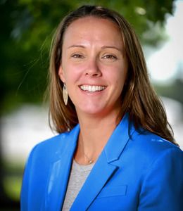 Head shot of Heather Meier