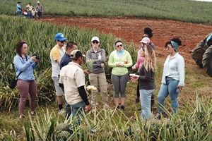 Students in Costa Rica anthropology field work
