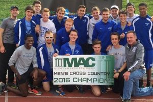 Cross Country Team with Rozinski