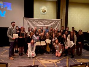 Nursing students and faculty pose at the 2019 SNAP convention