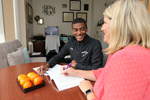 Professor mentoring student