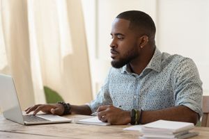 Graduate Student Learning Online