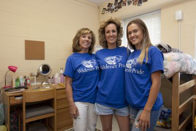 3 generations of nursing students on move-in day 