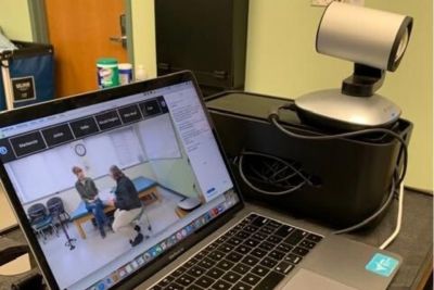 DPT professors demonstrate a lab through video conferencing