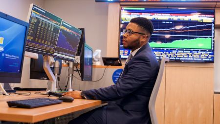 School of Business finance lab. Finance major Deshawn attends Widener University which is one of the top schools for business. The school of business offers many other undergraduate business majors.
