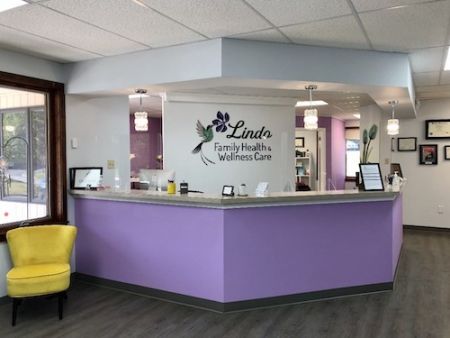 The receptionist desk at Lindo Family Health and Wellness