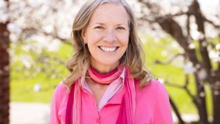 Stacey Robertson Headshot Photo, Widener University's 11th President
