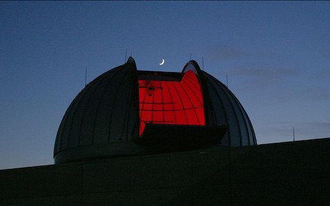 Observatory at night 480x300 widener university observatory glows red at night while stargazing