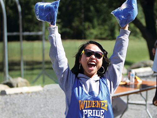 homecoming student cheering