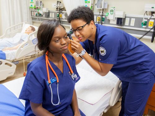 Widener University School of Nursing Students in Sim Lab
