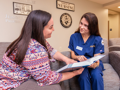 Nursing faculty reading through texting with undergraduate student