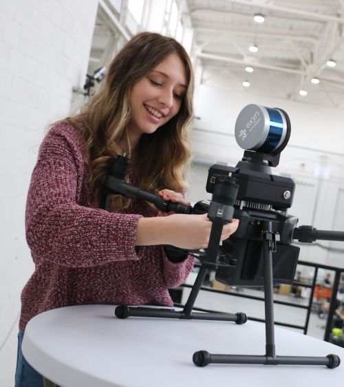 taylor kohnow robotics engineering major works in robotics lab