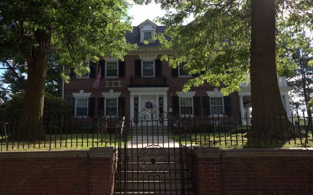 1300 Potter Residence