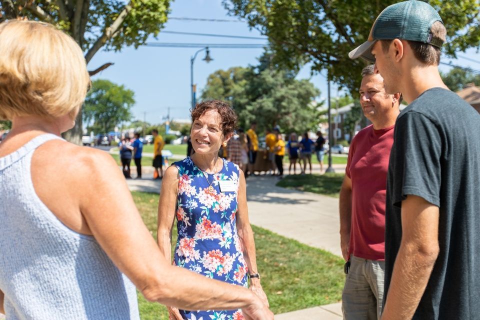 Wollman student move-in